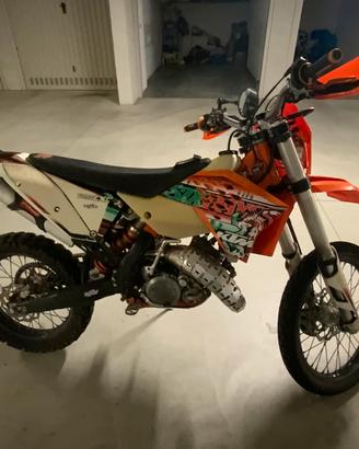 Ktm 125 exc six days 2011