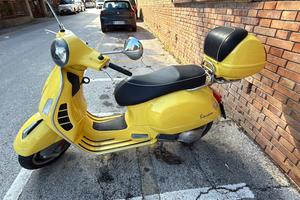 Vespa 125 GTS super