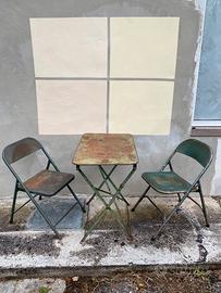 TAVOLO IN FERRO CON 2 SEDIE