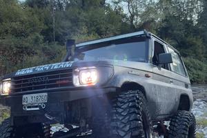 TOYOTA LAND CRUISER LJ70