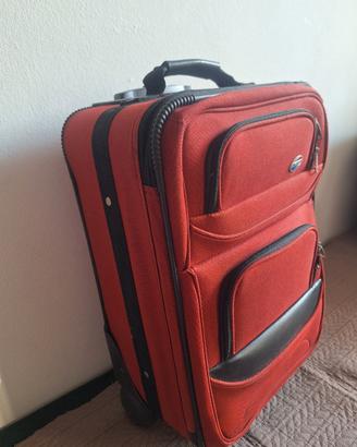 valigia trolley American Tourister