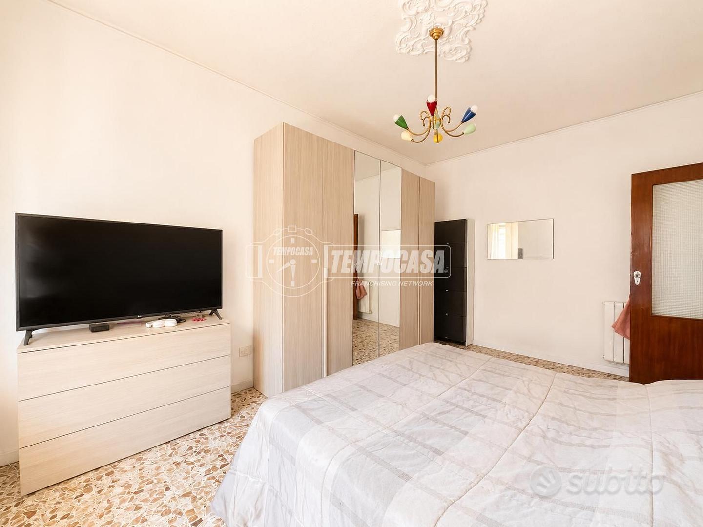 TRILOCALE - VIA SAN GIOVANNI CAGLIARI - Vista 3