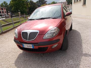 Lancia Ypsilon 1.2 Argento