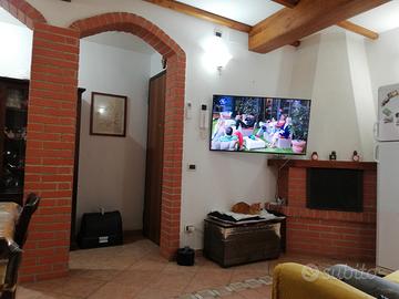 Terracina zona Delibera appartamento con posto aut