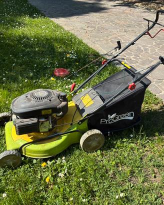 Rasa erba con trazione