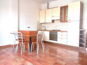 Monolocale con posto auto