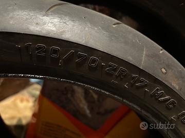 Gomme moto metzeler