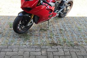 Ducati Panigale v4s