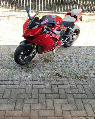 Ducati Panigale v4s