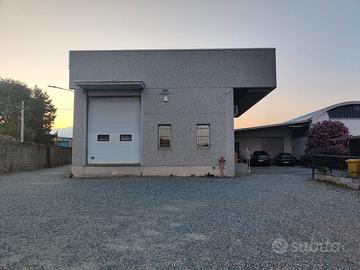 Capannone magazzino CAT. D7, 1050 mq porzionabile