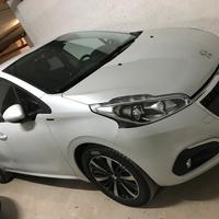 Pegeout 208, 1200, come nuova