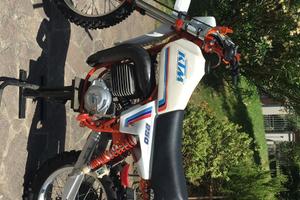 Enduro targato Ktm 250 GS