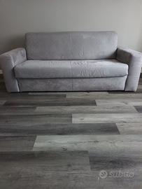 divano letto grigio 