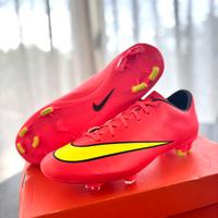 Scarpe da calcio NIKE nuove