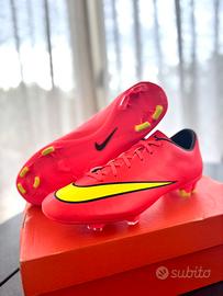 Scarpe da calcio NIKE nuove