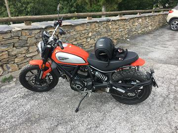 Ducati Scrambler Icon orange Moto e Scooter In vendita a Cuneo