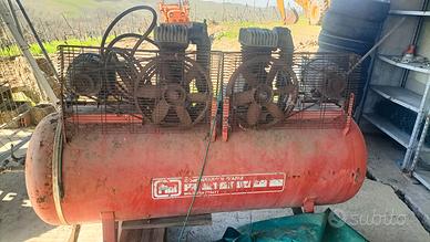 Fini compressore doppio motore 300 litri