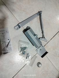 Chiudi porta idraulico