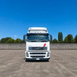 VOLVO TRUCK FH12R62