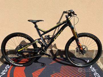 Bici enduro GT sanction 27,5