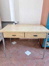 Tavolo da cucina vintage