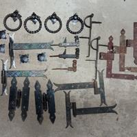 Cerniere rustiche per porte e portelloni