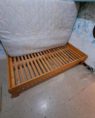 Camera da letto e letto da una piazza e mezzo