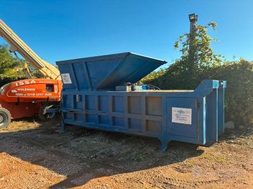 M160 COMPATTATORE RIFIUTI SCARRABILE