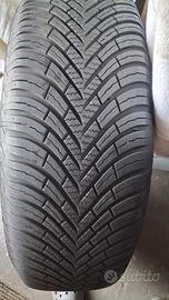 Pneumatici Vredestein con cerchi 215/65/R16