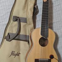 Guitalele Flight GUT350 con Piezo Amplificato