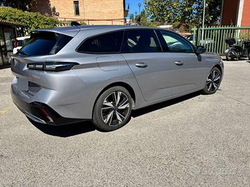 PEUGEOT 308 3ª serie pari al nuovo
