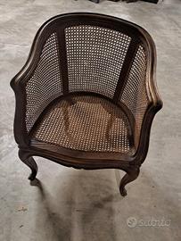 Poltroncina antica da scrivania impagliata