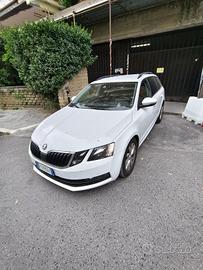 SKODA OCTAVIA WAGON 1.5 TGI DSG METANO