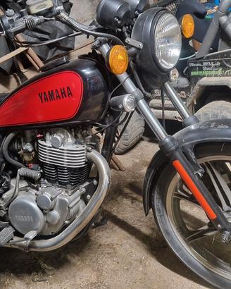  Yamaha SR500