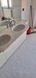 doppio lavabo in marmo
