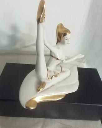 Statuina 