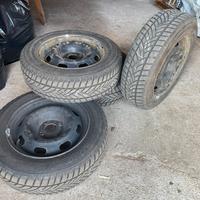 Gomme invernali con cerchi in ferro