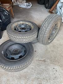 Gomme invernali con cerchi in ferro