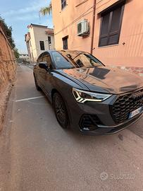 Audi Q3 sportback 35 2.0 tdi Business Plus -S-tron