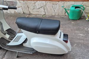 Piaggio Vespa 50 Special (V5B3) - 1979