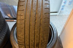 4 gomme Nexen 205/40-17