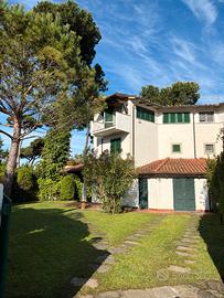 Casa Bifamigliare Forte dei Marmi