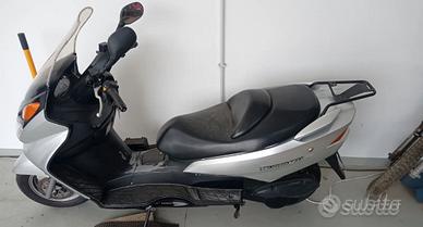 SUZUKY BURGMANN 2003 150 cc