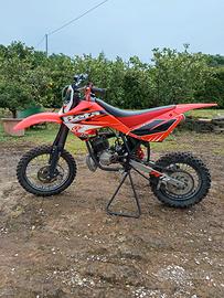 moto R12