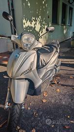 Piaggio Beverly 300