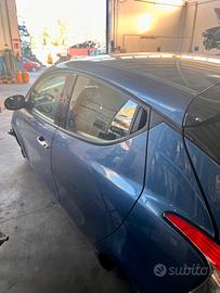 Portine usate lancia y 2024