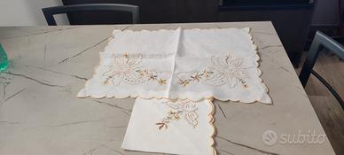Set da tavola realizzato e rifinito a mano