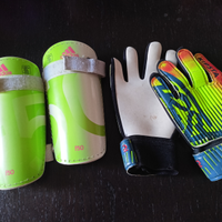 Guanti portiere e parastinchi calcio bambino