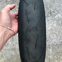 Pirelli Supercorsa V4 Sp con 5 turni