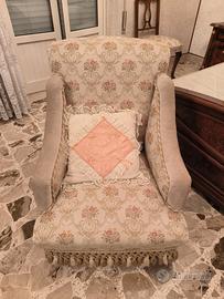 Poltroncina da camera o da arredo classico